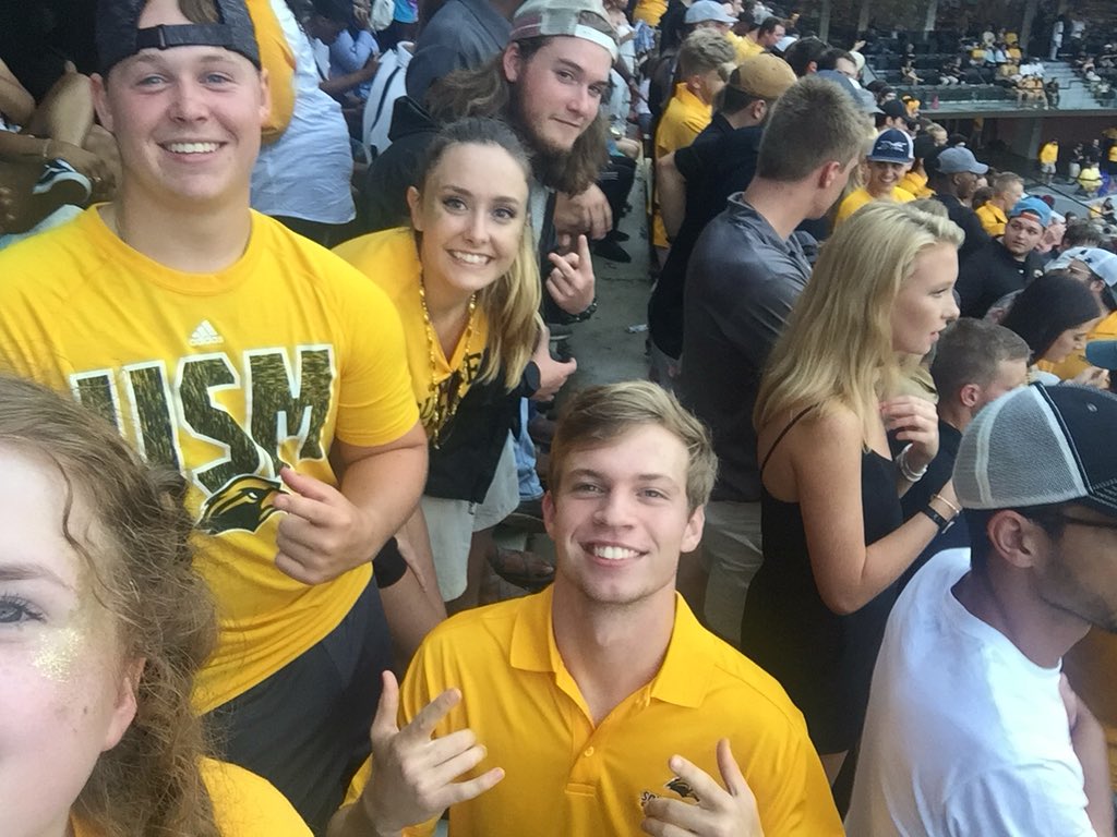 johnmackeymitc1's tweet photo. #smttt #southernmiss GAME DAY BOIIIIIS https://t.co/xUuG16QtHB