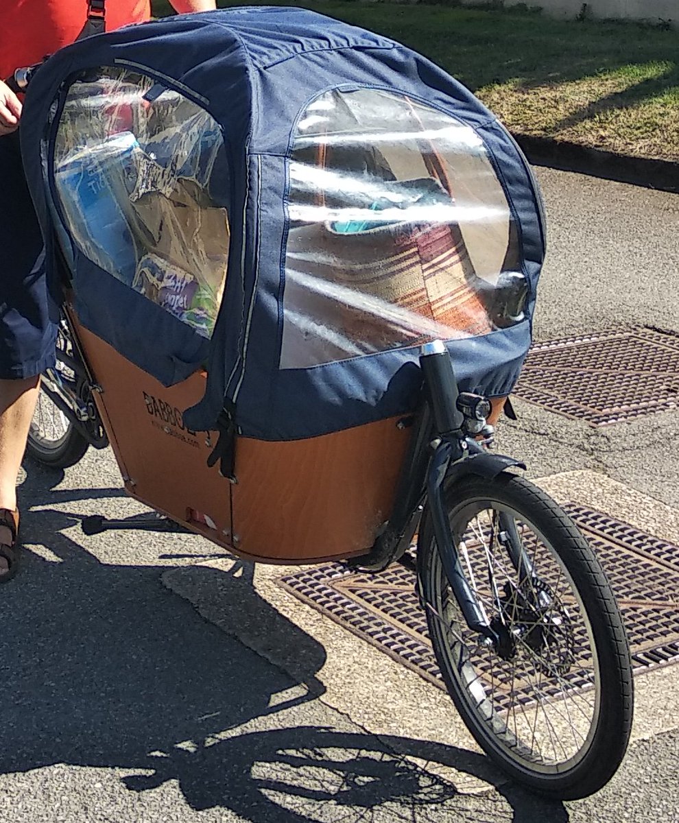 RzhBuan's tweet image. courses du mois à #scarabéebiocoop. Check
❌console KO à l&apos;aller
✅25L de lait &amp;amp; jus
✅150 couches
✅nourriture
❌Confiture de fraise en vrac ➡️ Rupture de stock 😡
✅un cadis remplis un #babboe aussi facilement qu&apos;un coffre de voiture😀