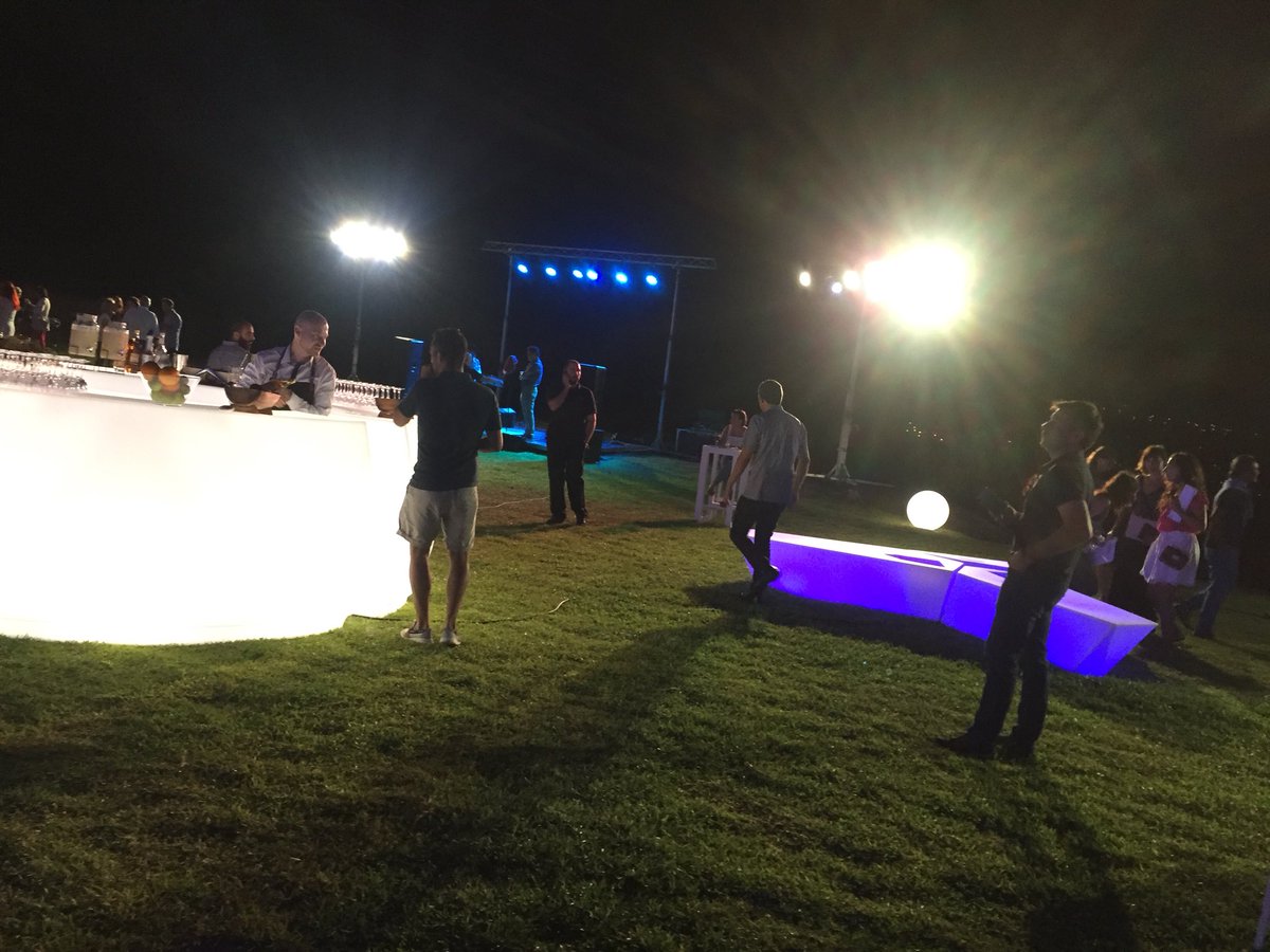 ClaraCastello_'s tweet photo. Gracias a organización Muestra Enoturismo y Gastronomía Dolia x contar 1 año más conmigo. Ha sido 1 velada divertida, maravillosa,única @FerruzAlberto @rafasolerchef @CanoNazario #juanfavaliente @SHtalens @auditoriTM @AytoTeulada @TurismoTeulada #doliaunfaroabiertoalmediterraneo https://t.co/vj7TJu9T9H