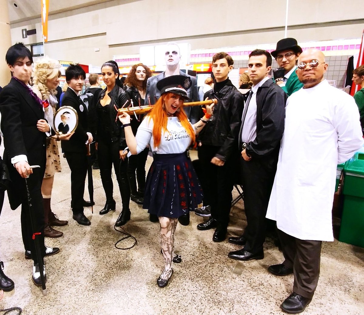 CourtOfCosplays's tweet photo. Gotham truly showed up to @FANEXPOCANADA today! Did Hugo create a Oswald double or is it just me? 🤔#WeAreGotham #GothamFamily💕 https://t.co/0ZSgdQx8qw