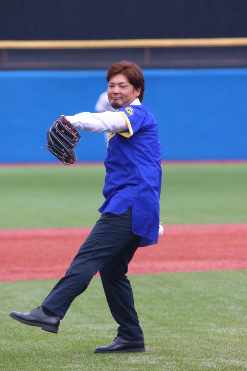 Ph 役立たず در توییتر 東都大学野球秋季開幕戦 東洋大姫路フェスティバル開催 9 01開幕戦始球式 トラバース林崎遼さん 東洋大姫路高 東洋大 西武ライオンズ このグラブ甲斐野くんの借りてるな Ph 役立たず در توییتر 東都大学野球秋季開幕戦 東洋大姫路フェスティバル開催 9 01開幕戦始球式 トラバース林崎遼さん 東洋大姫路高 東洋大 西武ライオンズ このグラブ甲斐野くんの借りてるな