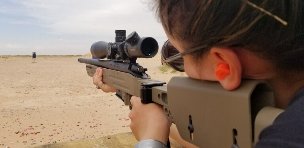 phoenixxsixx's tweet photo. Fun day at the #range today with someone I play games with, TittyCity, #shooting his #guns!!
Remington 700, suppressed AR pistol, Glock 23
#military #shootingrange #shootingrangefun https://t.co/ySRSg19tqs