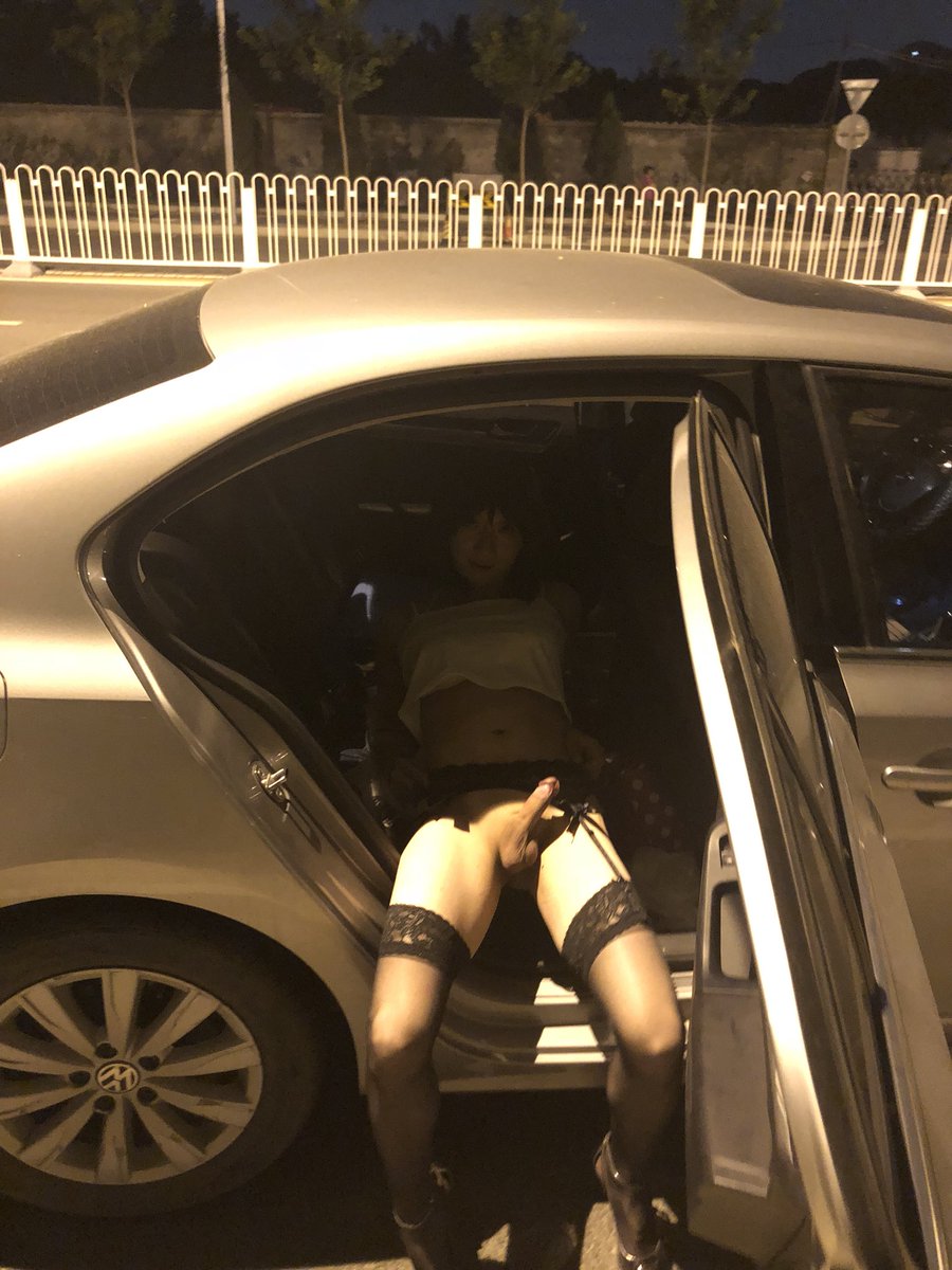 sissyEwa (@sweetesmilada) on Twitter photo 