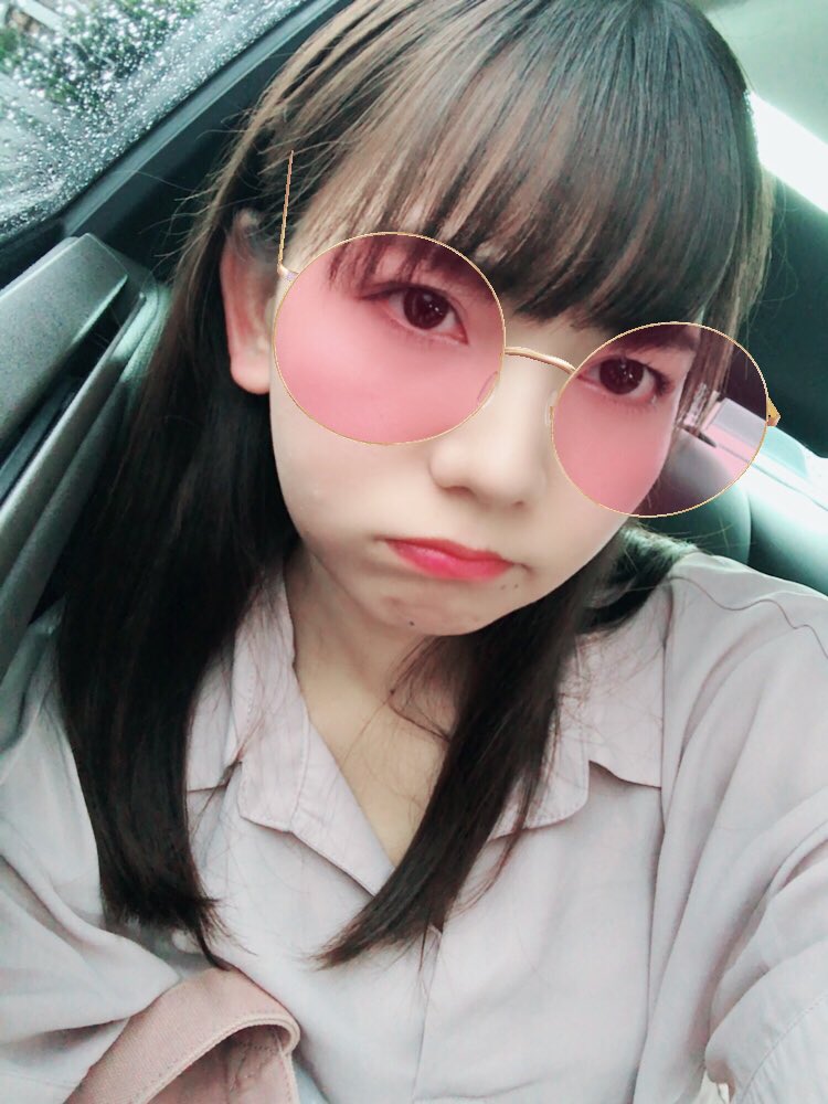 azumi_waki's tweet photo. 雨あめ〜だからパピーマミーに送ってもらってる〜感謝…
ほっぺたにヤツができた
早く寝ます、、、 https://t.co/n2Xh6IiRjf