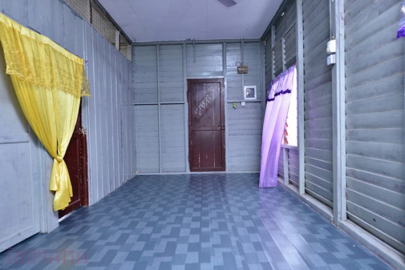 Interiors とじまと على تويتر Apa Khabar Orang Kampung Nama Pemilik Siti Nurain Lokasi Jeram Kuala Selangor Jenis Kediaman Rumah Kampung Spesifikasi 2 Bilik 1 Bilik Air Dapur Dan Ruang Tamu Sebelum
