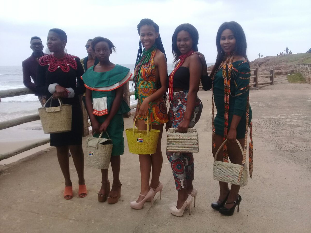 MpiloM3's tweet photo. @MpiloM3 https://t.co/IdS6fe8HLq