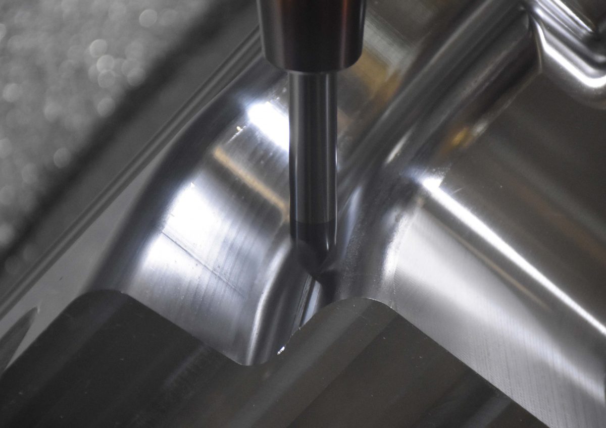 Inventor_HSM's tweet photo. Advanced Manufacturing examines the software trends that are making it easier for moldmakers to speed up their design and manufacturing cycles. https://t.co/8KLKZKu0fV https://t.co/z9Ey5IoKtI