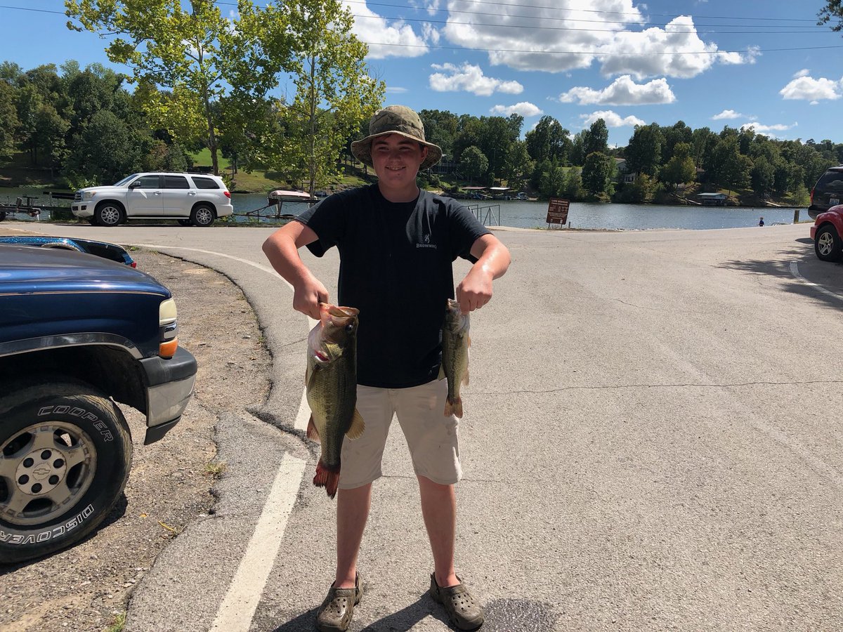 TCHSFishing's tweet photo. Hunter Shelton, freshman, takes the win in our first tournament of the year on Lake Beshear.  He weighed 4 fish for 9.69 lbs and had a 4.24 lb kicker.  Jordan Hampton, freshman, took 2nd place with 2 fish weighing 6.38 lbs and had the big bass of the tournament at 5.38 lbs. https://t.co/WF7OsjwVH7