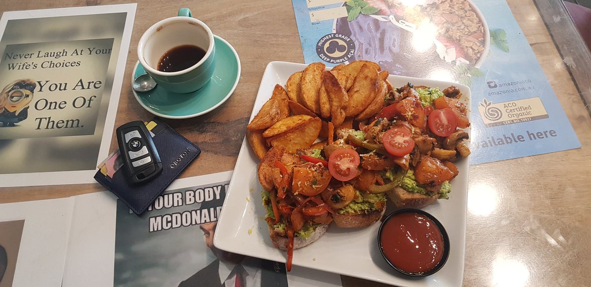 johnnymerheb's tweet image. Who said being #Platbased #vegan can't be fun.. my sunday