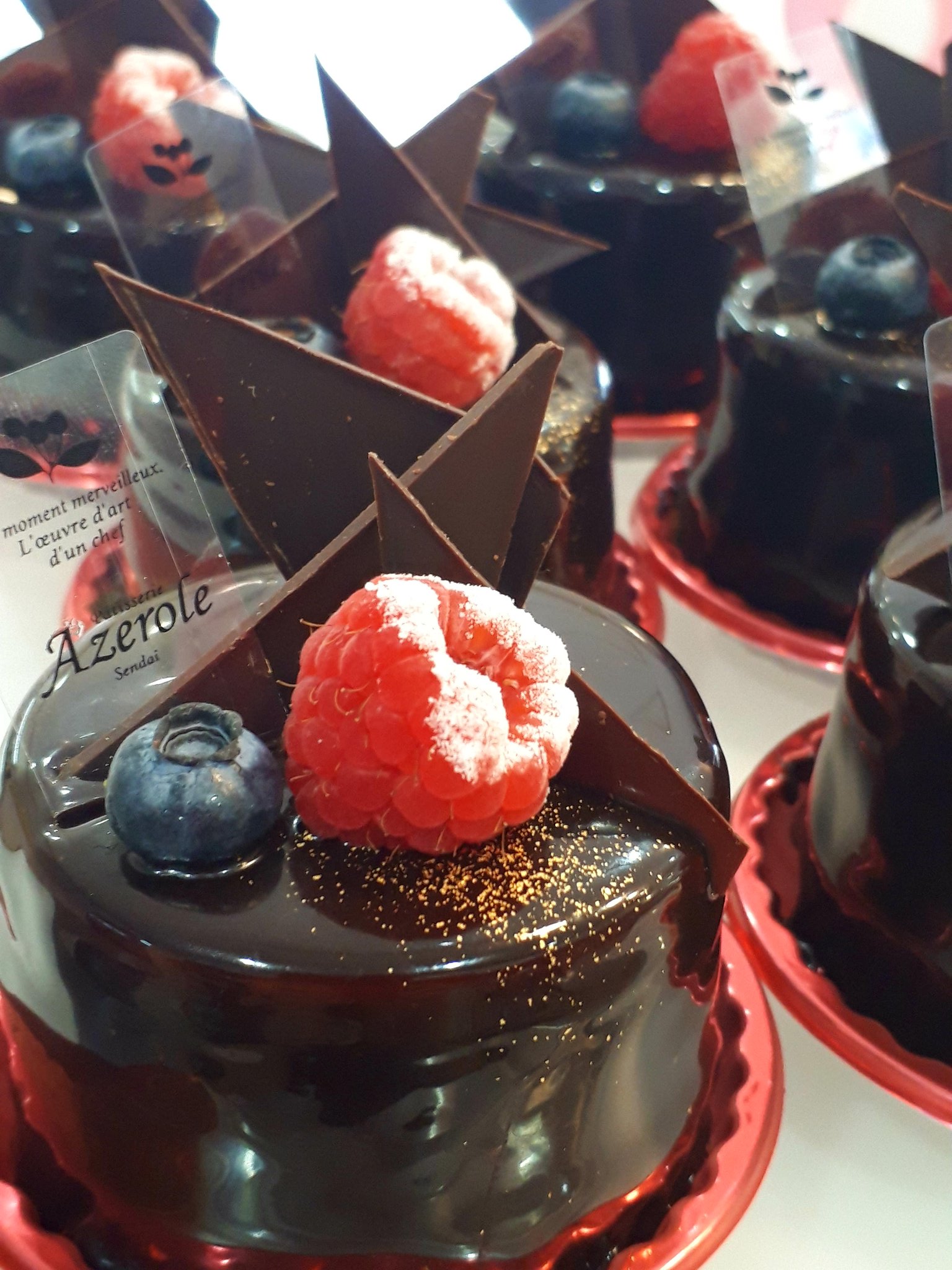 パティスリー アズロール 愛しの ジュピター 濃厚チョコレートケーキ くちどけにメロメロ 待ち受けにしたい アズロール 秋の味覚 ウキウキ T Co Ekhwhrmcjh Twitter