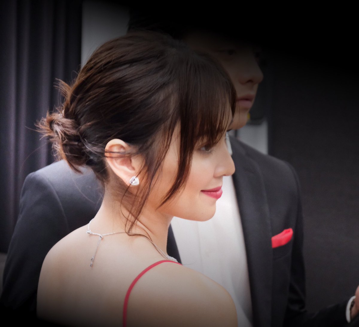 Johnvalle20's tweet photo. 🎶Love your curves and all your edges 
All your perfect imperfections🎶 @bernardokath @imdanielpadilla https://t.co/V3GL553TTo