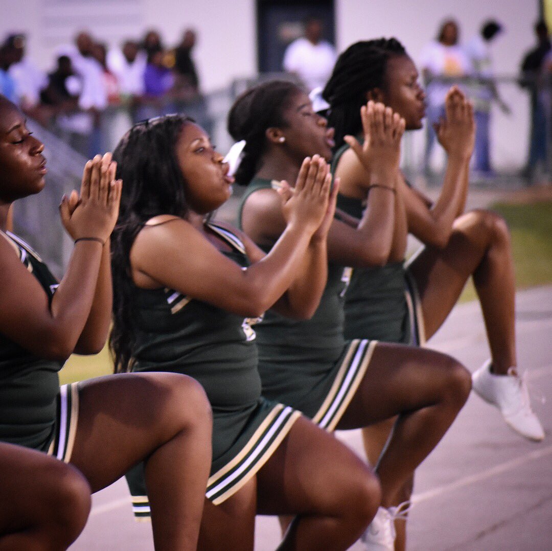 TheVikingPress's tweet photo. @KinstonHS’s Varsity Vikings improve to 3-0 after going into overtime with Fike. #highlights #kinston #football #varsity #lcps #nc https://t.co/Tv87gklpEF