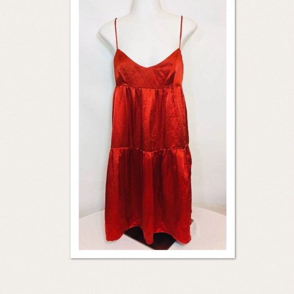 Makupkat's tweet photo. So good I had to share! Check out all the items I'm loving on @Poshmarkapp from @Heather22215086 #poshmark #fashion #style #shopmycloset #rorybeca #glacee #anneklein: https://t.co/G6W5JWeCf5 https://t.co/u21Qt1J6xq