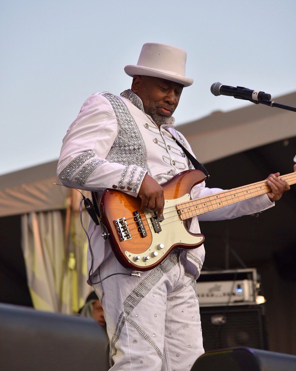 worldonep's tweet photo. There's a Freakshow On The Dance Floor with @BarKays #FunkFest18 https://t.co/fotKuk6Ldw