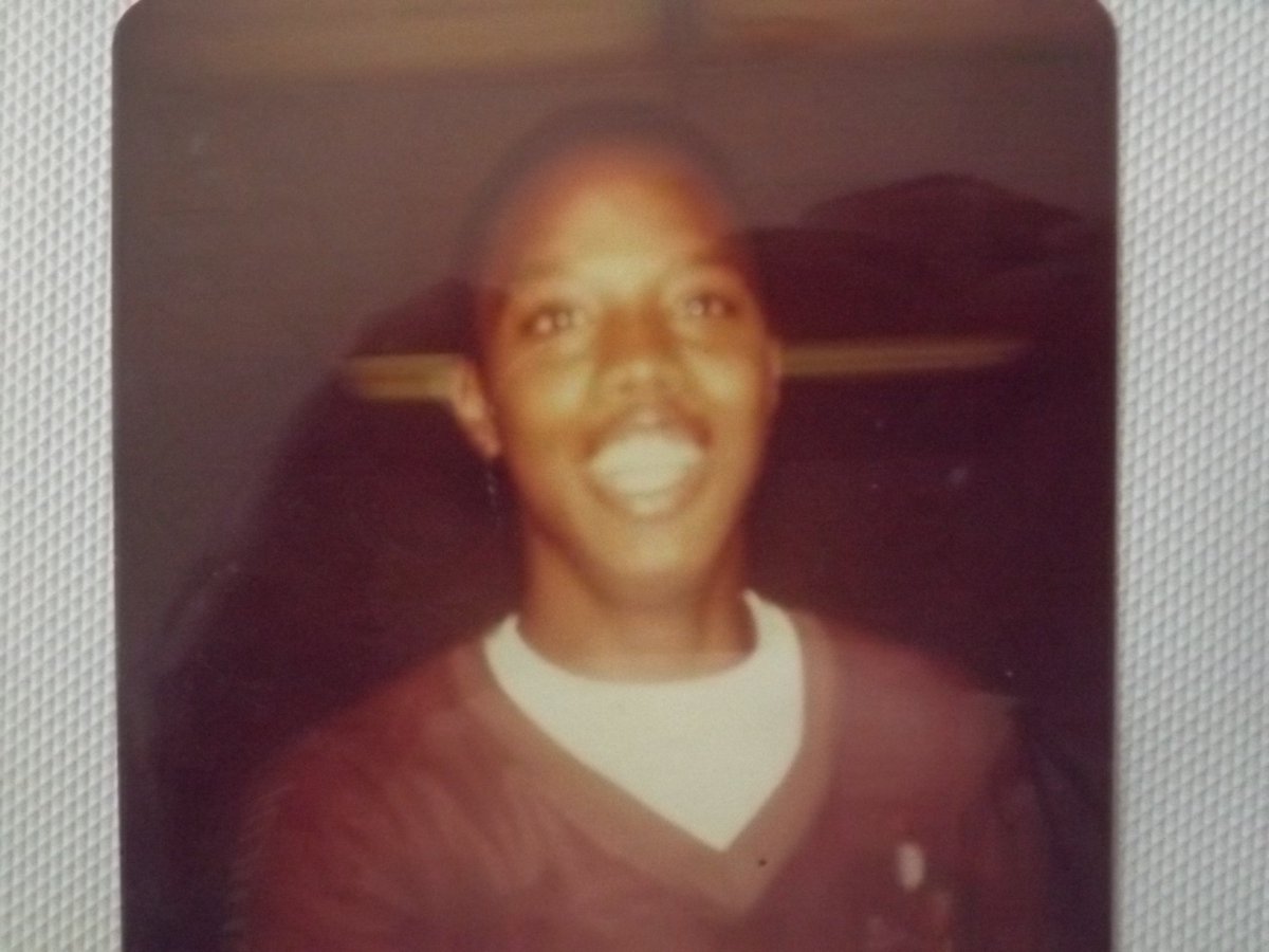 mind ownbusness
clean house the older lady stay every one els leave