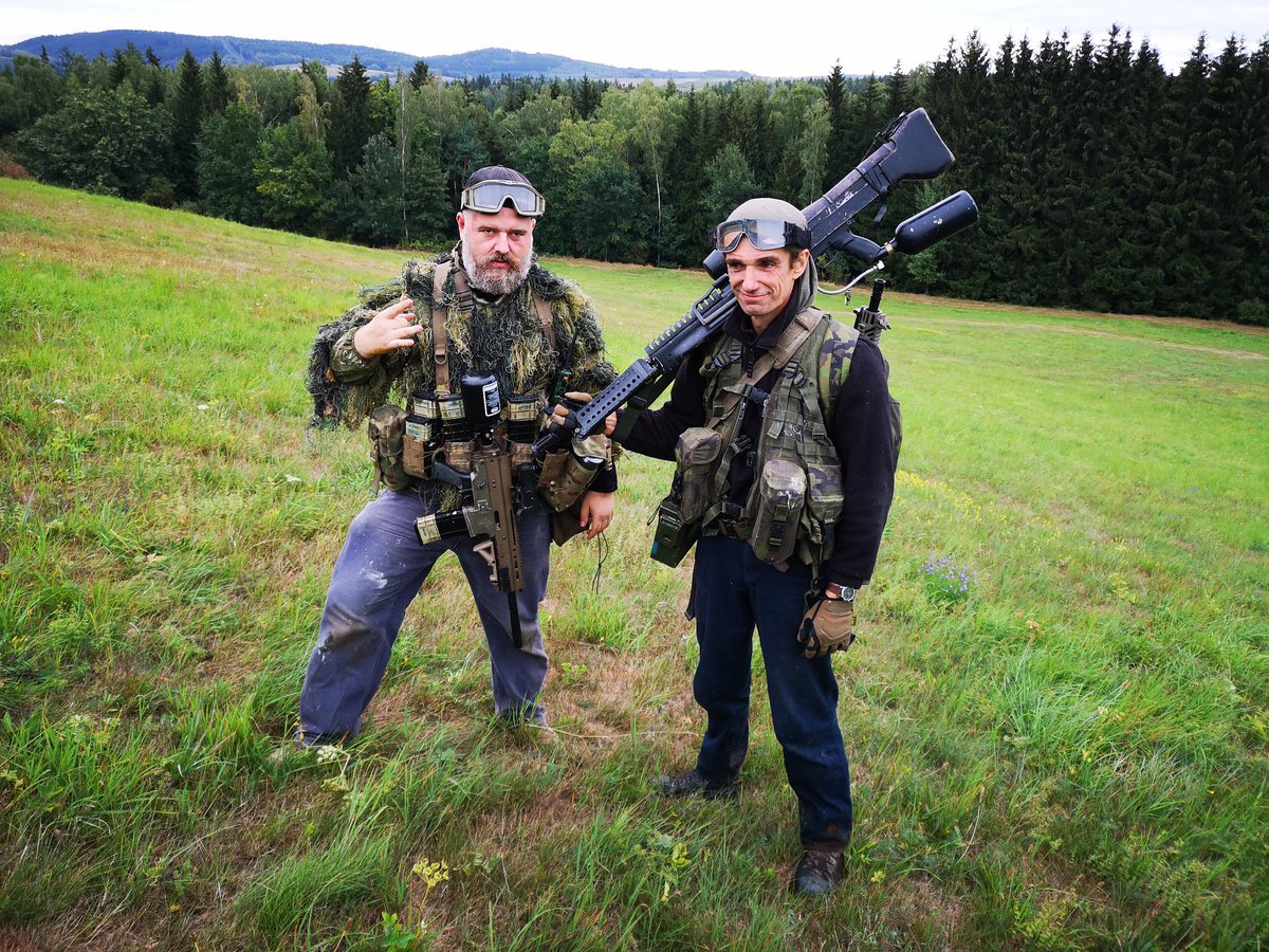 DanielVavra's tweet image. Today I was Vietcong sniper. A good one. #Magfed #paintball