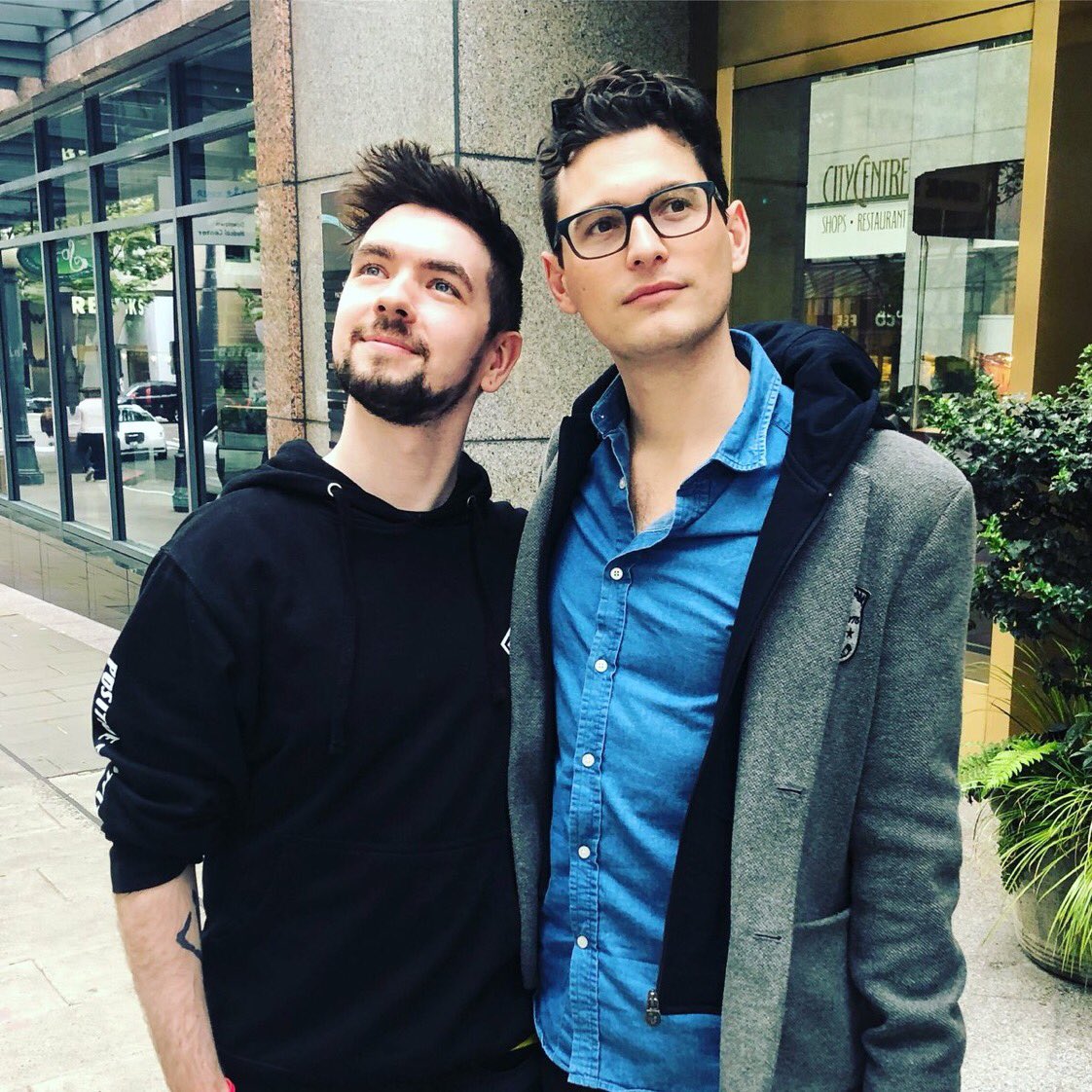 DONCICx77's tweet photo. ┏┓ 
┃┃╱╲ in
┃╱╱╲╲ this
╱╱╭╮╲╲house
▔▏┗┛▕▔ we
╱▔▔▔▔▔▔▔▔▔▔╲ 
Love and appreciate probably
the cutest friendship ever.
No one shall ever ruin this
masterpiece.
╱╱┏┳┓╭╮┏┳┓ ╲╲ 
▔▏┗┻┛┃┃┗┻┛▕▔ https://t.co/J32JB8mrWr
