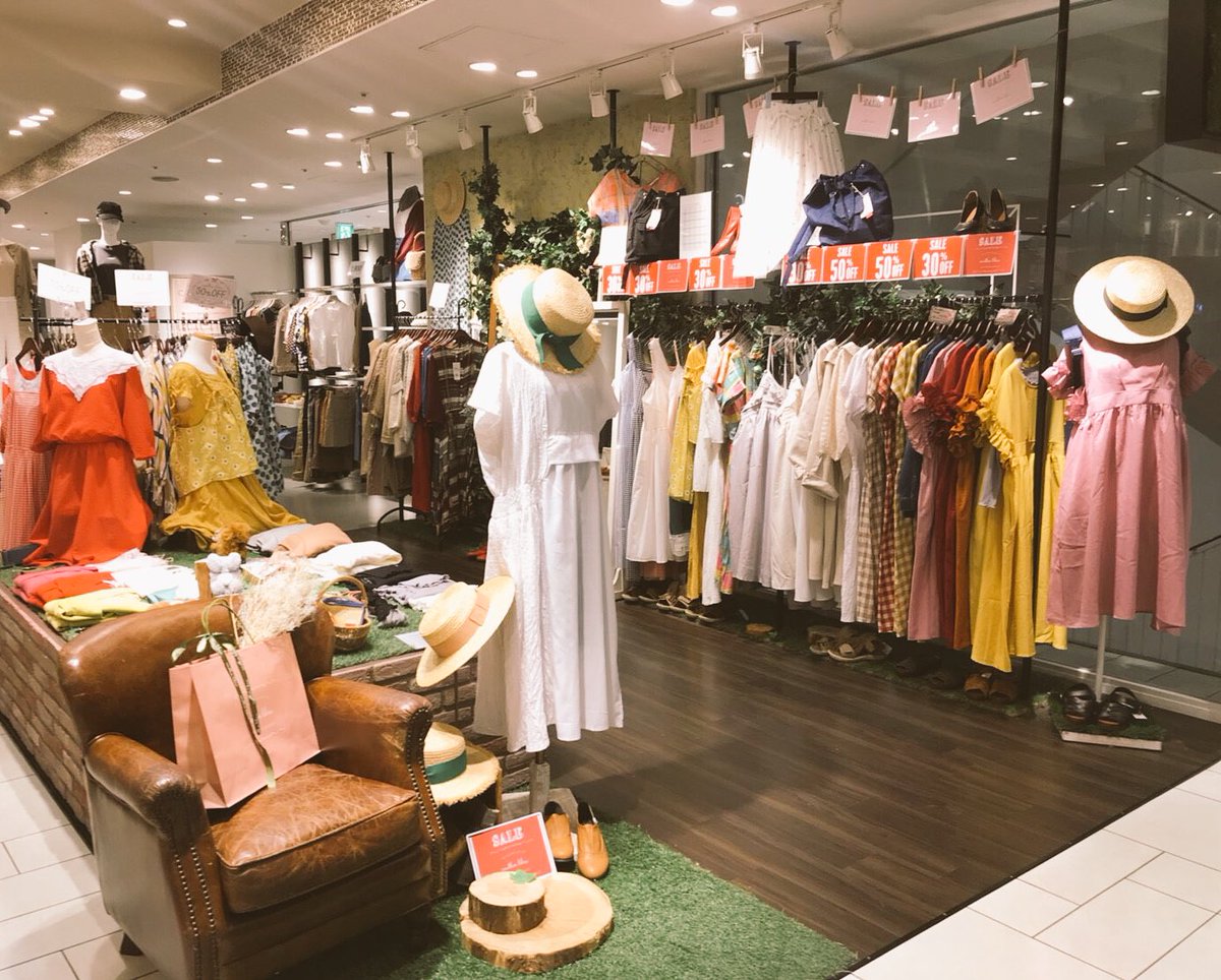 team10_another's tweet photo. 【another libra取り扱い店舗発信】
.
.
本日もオープンしました🚪
.
とうとう
最終日🌱
.
.
#anotherっ子
#ありがとうキャンペーン
#21時までお待ちしております
.
池袋P'PARCO
RETROGALLERY内
another libra https://t.co/p4wqq3ThCx