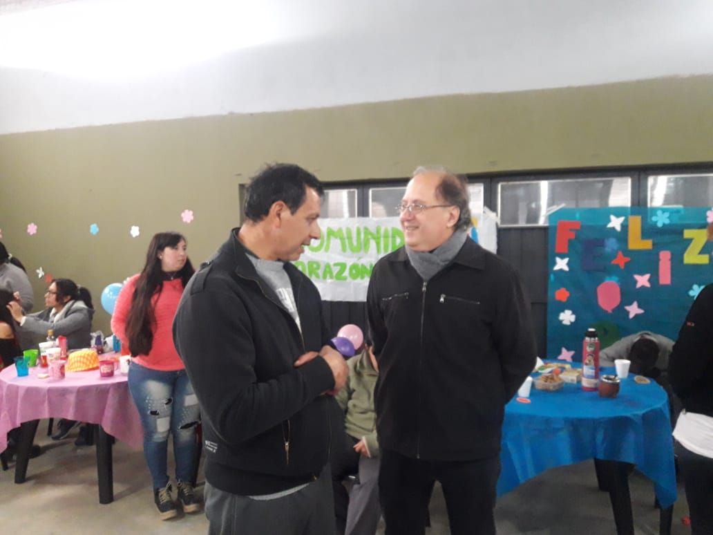 LouMariaHG's tweet photo. Una gran jornada  con los niños de Posta de Vargas, @SoherElSukaria @Anibaldeseta @TerreEugenia @fedesandoval07 @pro4tasur https://t.co/d7WJfnsbrC