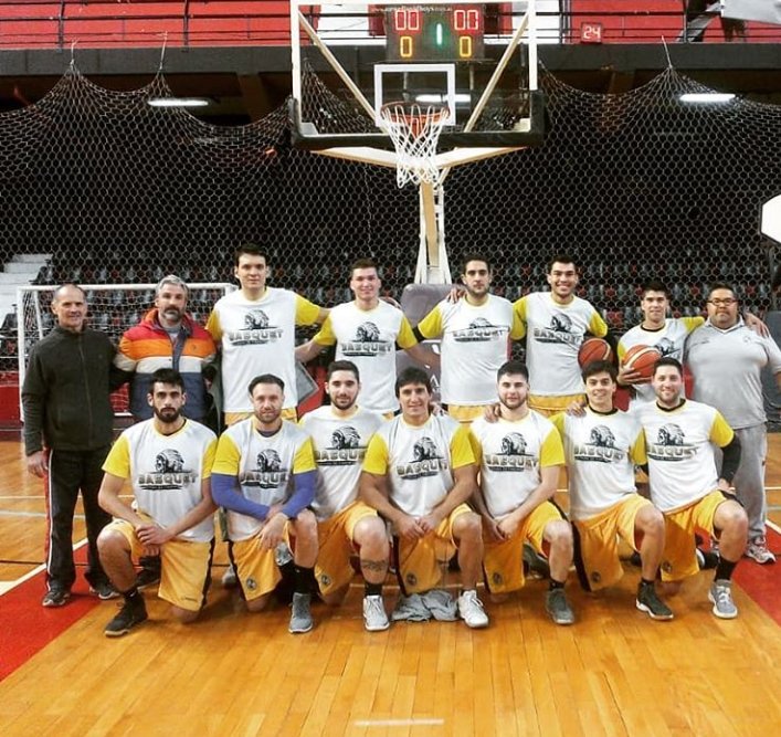 SantaFeBasket's tweet photo. RESULTADOS #B_ROSARINA
5º FECHA
NEWELLS OLD BOYS 69 X 74 TIMBUES
FISHERTON 64 X 71 LIBERTAD
TALLERES de Arroyo Seco 100 X 80 CALZADA
TIRO SUIZO 66 X 90 BEN HUR
UNIVERSITARIO 83 X 88 SALADILLO
#SFeBkt https://t.co/blh5FHMscT