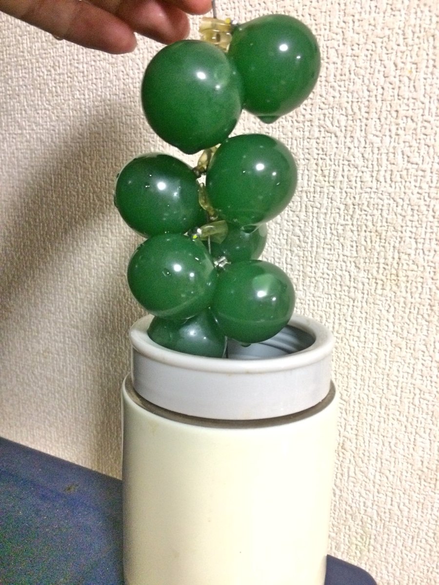 北海道銘菓 まりもの古里羊かん がザ ロックのアレにしか見えない人々 Togetter