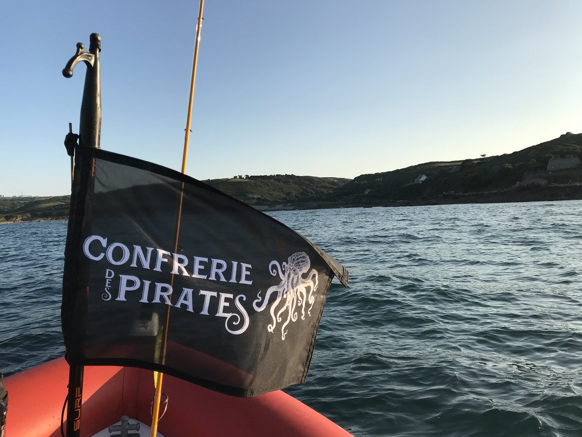 Confreriepirate's tweet photo. #pirate #pirat #LaHague #nature #fishing #sport #confrériedespirates 
@FlibustierParis en face du #PortRacine lieu d’ancrage du Capitaine Corsaire François Médard Racine. #ilenreste https://t.co/32fGpqdHuS