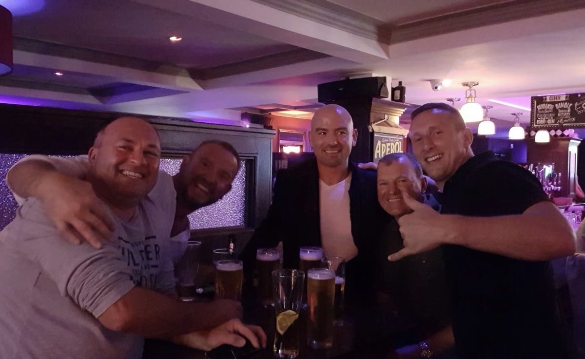 Smarttech01's tweet photo. Reunion drinks with Carrig RFC team from 1996 - 2015 😬 #zimmerframes on the ready for the come back. #rugby https://t.co/8jOGVsMIvj