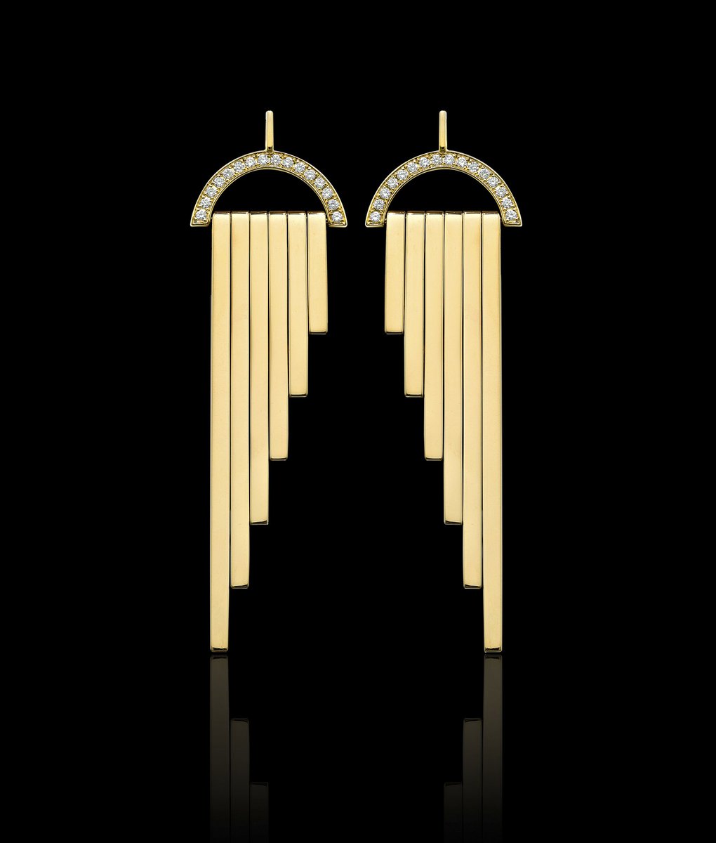 Let your ears sparkle to the moon and back in our diamond Moonraker Earrings🌙