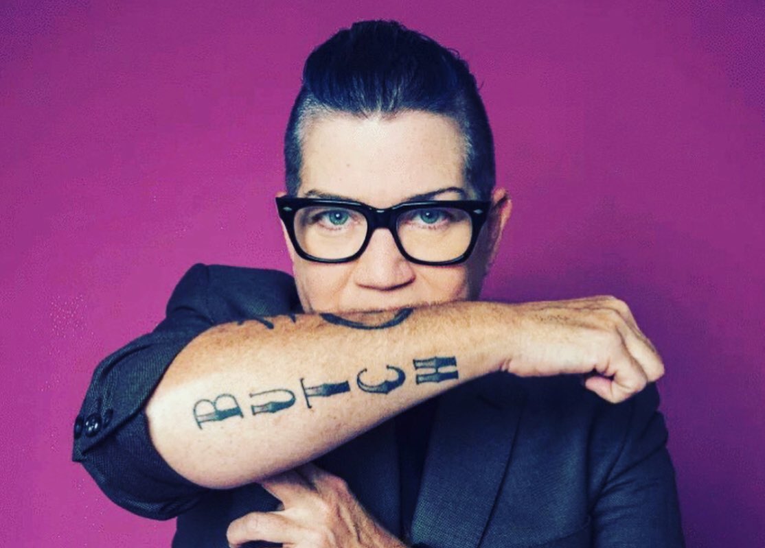 realleadelaria tweet picture