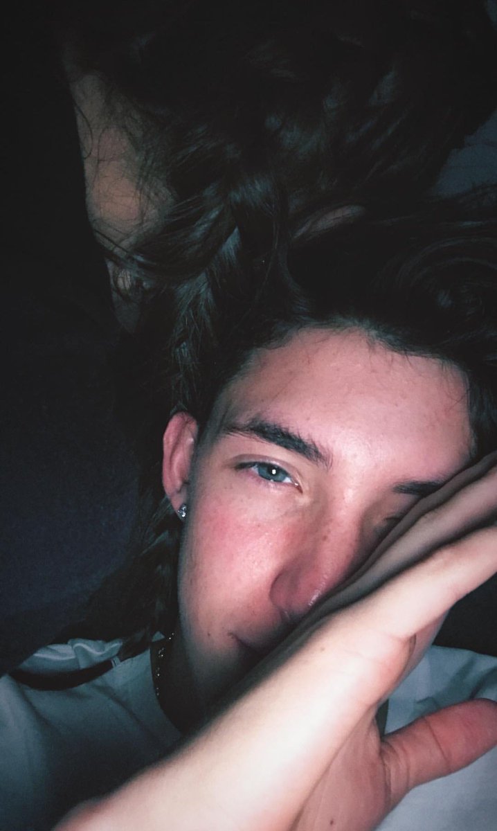 Mbralisa1's tweet photo. @_georgeleyva sueña hermoso buenísimas noches baby 😘 te quiero muchoooo y aparte de que sueñes con esta niña sueña con esta pareja hermosa 🤤😍 @melyobregon_ https://t.co/g9yEgLWirK