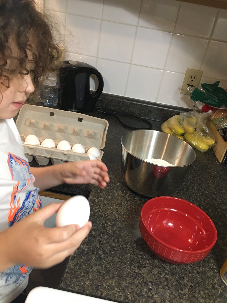 Sarahflany's tweet photo. Zac made cupcakes today with very minimal prompting from myself. He’s such a smart boy he’s always amazing me with the skills he has. #autismawareness #autismacceptance #growingbrain https://t.co/QeOkJqJSMI