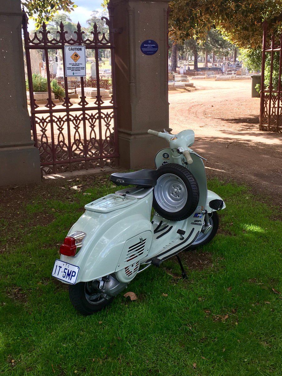 marcellinusb's tweet image. Lovely day for a ride! #vespa #smallframe @MalossiSpa