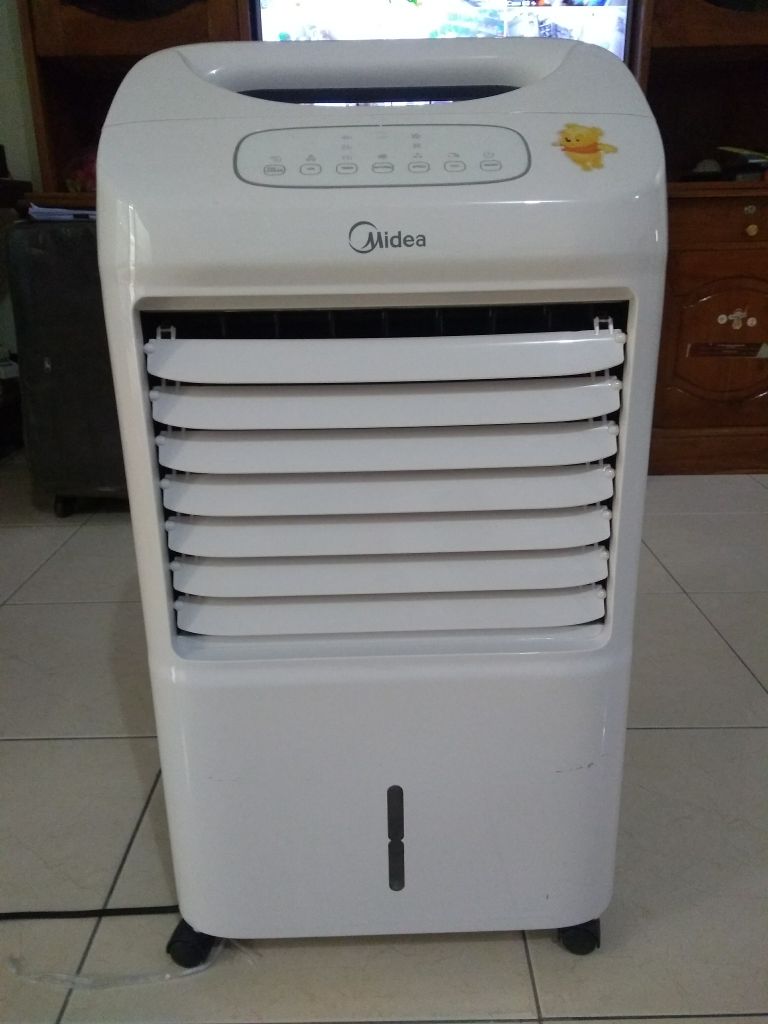 LinnShop's tweet photo. Dapatkan barang bekas berkualitas-ku, hanya di https://t.co/oKLi2H7iAH. #PreloID https://t.co/1KVmMKhxRm
