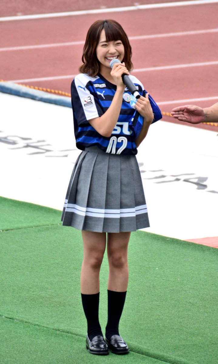 shining_birds's tweet photo. 斉藤朱夏さんがお越しになってるサッカー試合とても盛り上がってます‼️

＃shiningbirds
#全力前力
#アスルクラロ沼津
#斉藤朱夏
#lovelive https://t.co/zfNPc61gBH