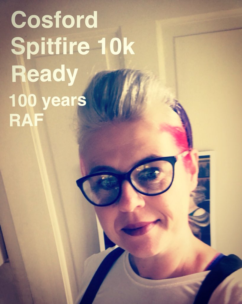happy_plodder's tweet photo. @Run_Mummy_Run Cosford Spitfire 10k celebrating 100 years of the RAF with ladies from West Mids RMR some in fancy dress some not Iβm dressed as a land girl ! @RAF_Cosford #RMRwestmidsrock #happyplodder #partyattheback #fitnotfat #10k #runningfriends πͺπ»ππ»π£ππ»ββοΈπ https://t.co/B8OJSh8l20