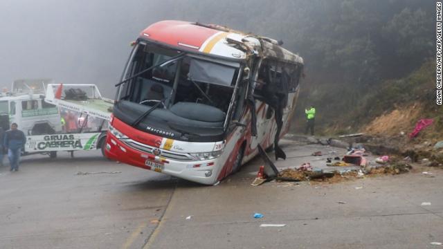 CNN's tweet image. At least 11 people were killed and 37 injured in a bus crash in southern Ecuador, officials say. cnn.it/2MKpGSr