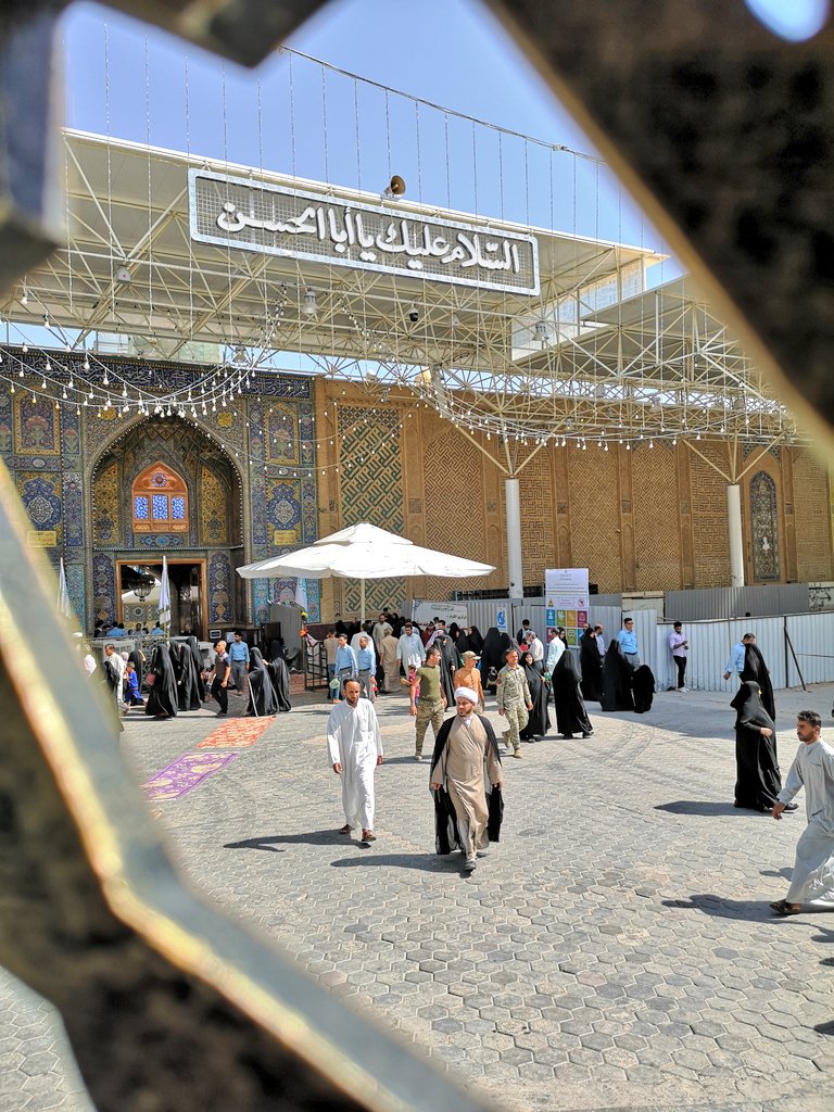 سُئِلَ سلمان المحمدي
لو خُيّرت بين عليّ والجنة
فما تختار ؟

قال : وما حاجتي  لجنّة ليسٓ فيهَا علي 💚