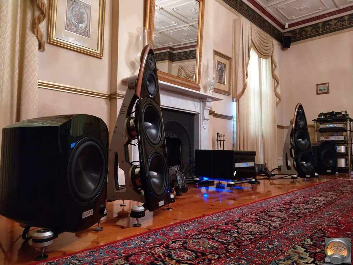 Berny2876's tweet photo. #KyronAudio Gaia dipole speakers and Mercury subwoofers...
Truly jaw-dropping system! https://t.co/AVREnhoXVt