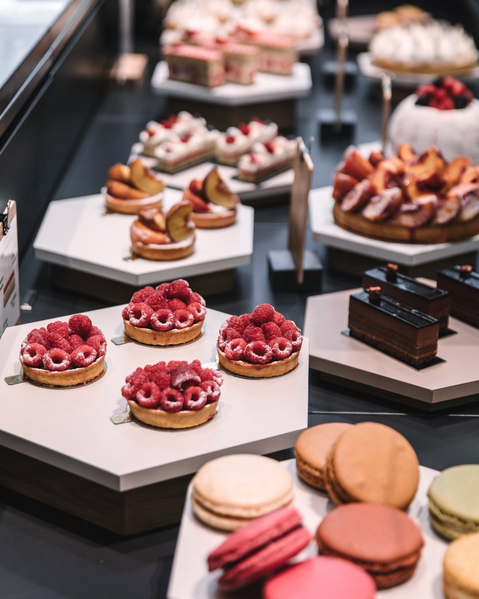 grandeepicerie's tweet photo. La Grande Épicerie de Paris, 80 de Passy est désormais ouverte le #dimanche matin de 9h à 12h45 ! Profitez en pour découvrir les #OffresExceptionnelles du mois de Septembre sur plus de 150 produits en magasin! #pâtisserie #rivedroite https://t.co/hQzIB0fcIR