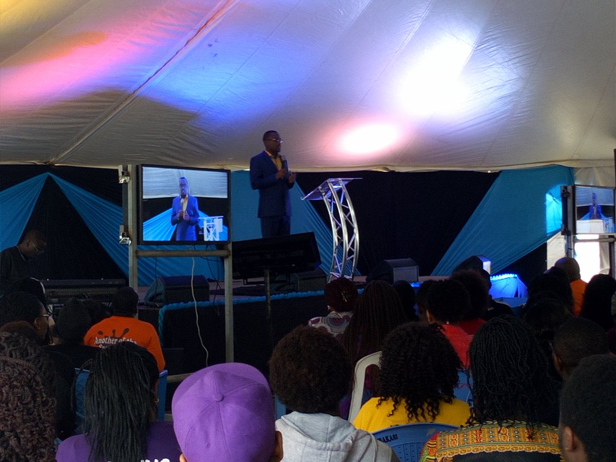 Kivatij's tweet photo. #Persistence
#OffToTheNextLevel
#SundayLive
@HouseofgraceE
With family @GNduruka ,@MulwaFay
@SirAmara @NyagahBritton
@AndesoHadija
@XriszMom https://t.co/WUKhygmtKB