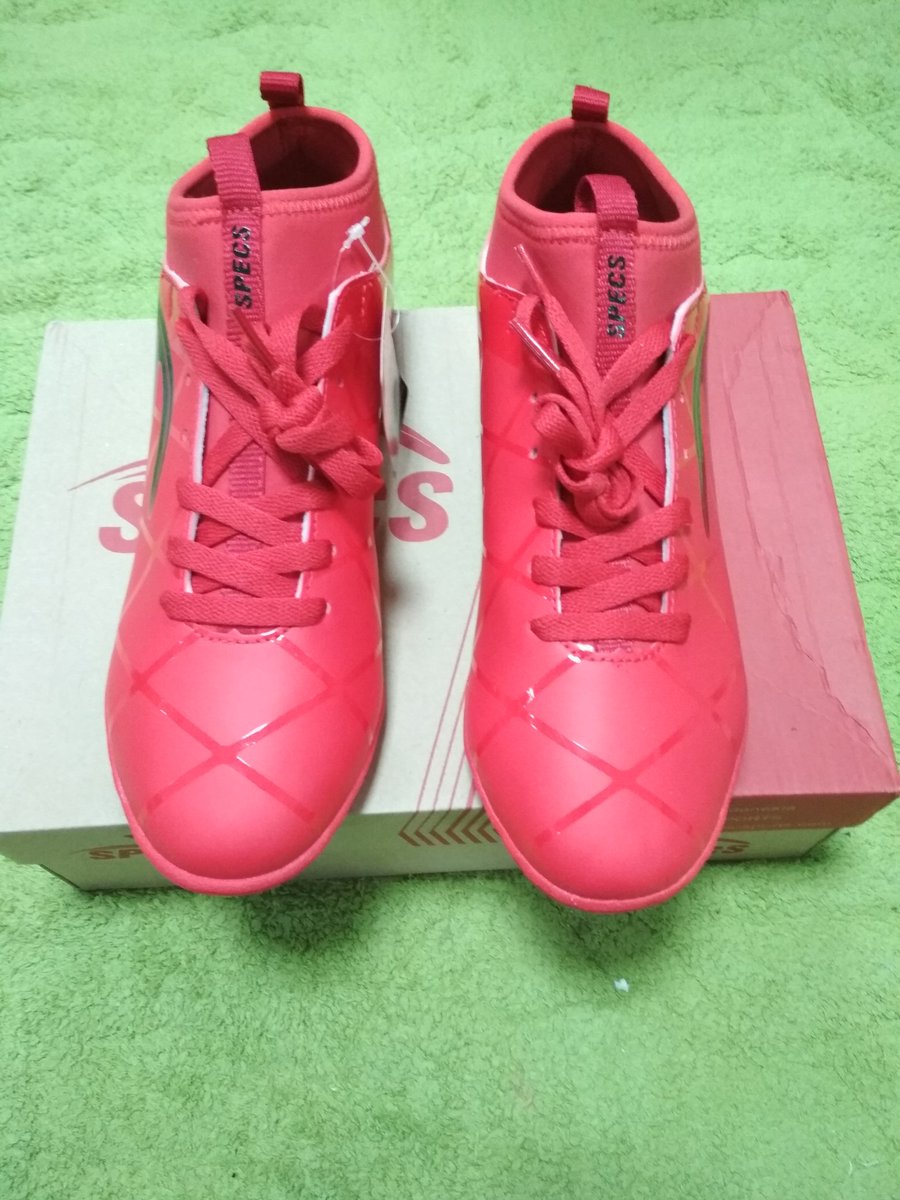 #shoe4sale Sepatu Futsal Specs Diablo IN FT All Red
Size 42
Brand New in Box (BNIB)
Sepatu futsal all purpose yang ringan dan nyaman dipakai
Harga 300k (harga retail masih 400k)

Line arikkonen8
WA 08985221823
Terima kasih 👍