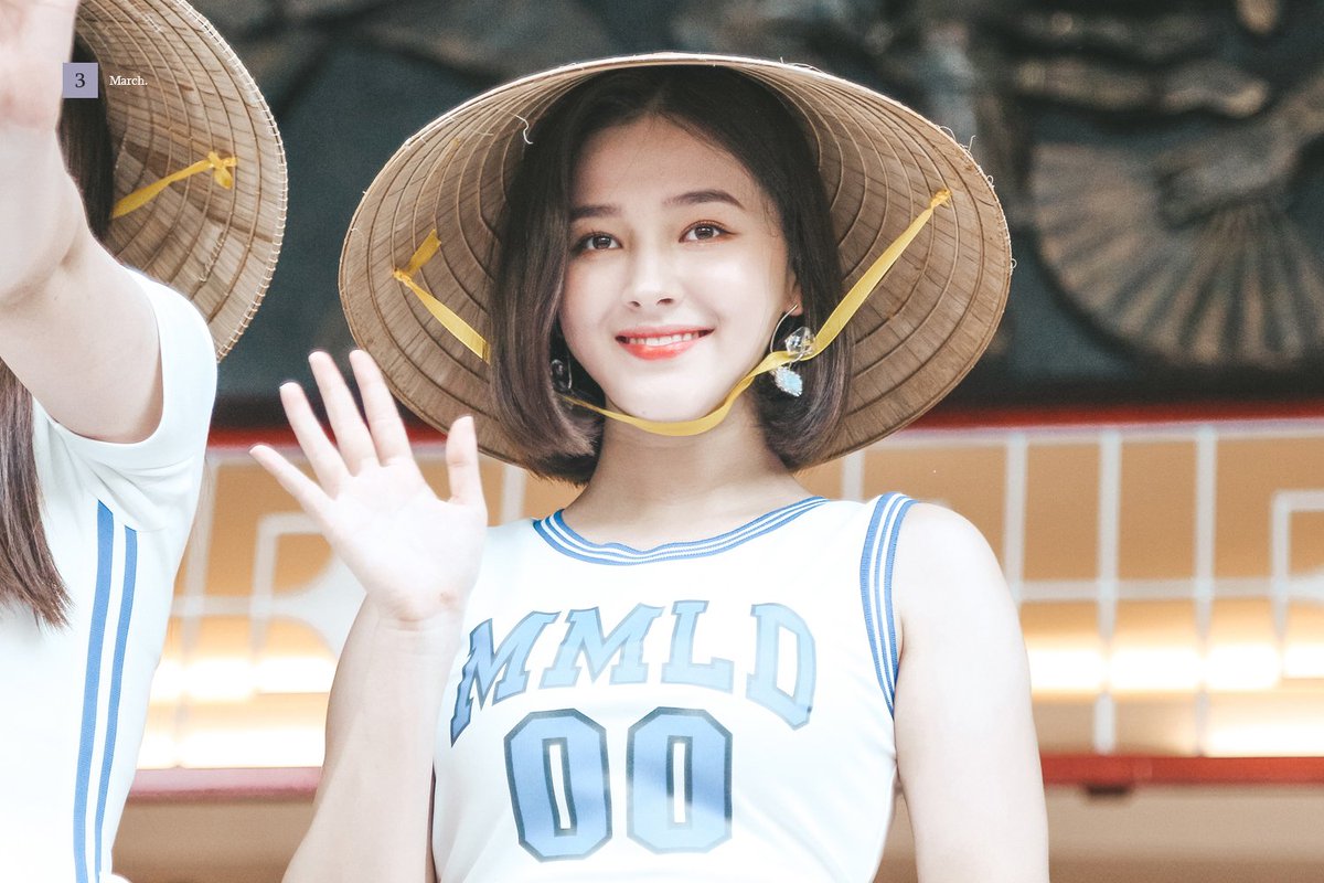 KeooKwonn's tweet photo. 180831 Nancy MOMOLAND @ VHEARTBEAT

https://t.co/Yr9xbYziwL

#nancymomoland #BAAM #momolandbboombboom #momolandbaam #momoland #nancyjewelmcdonie #nancyjewel  #nancy #momolandnancy #mld #merrygoround https://t.co/sKn7xuyLN7