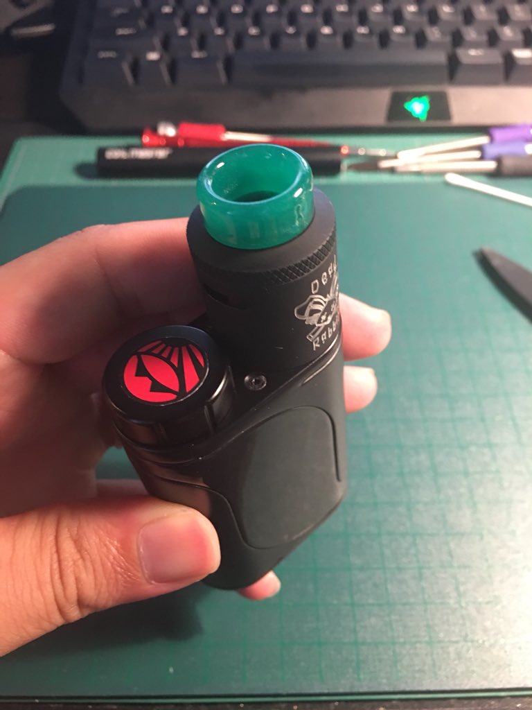 infected_brain's tweet image. 勝手に加工しちゃったけど、いい感じになったw

@vape_of_bozu 

#vape #vape_of_bozu #pico25