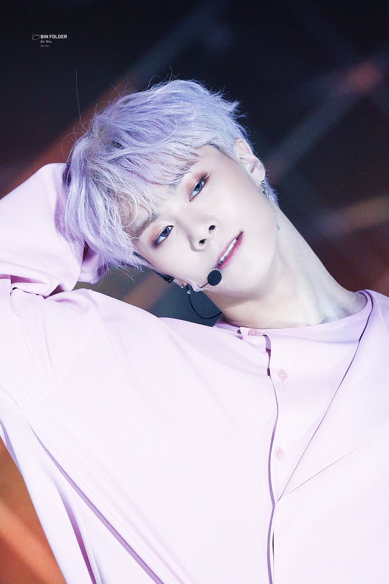 bin_folder's tweet image. [HQ] 180901 인천한류콘서트 INK 아스트로 문빈

세로로 봐도 가로로 봐도 요정 맞잖아😍
@offclASTRO

#아스트로 #문빈 #ASTRO #Moonbin #인천한류콘서트 #INK #ムンビン