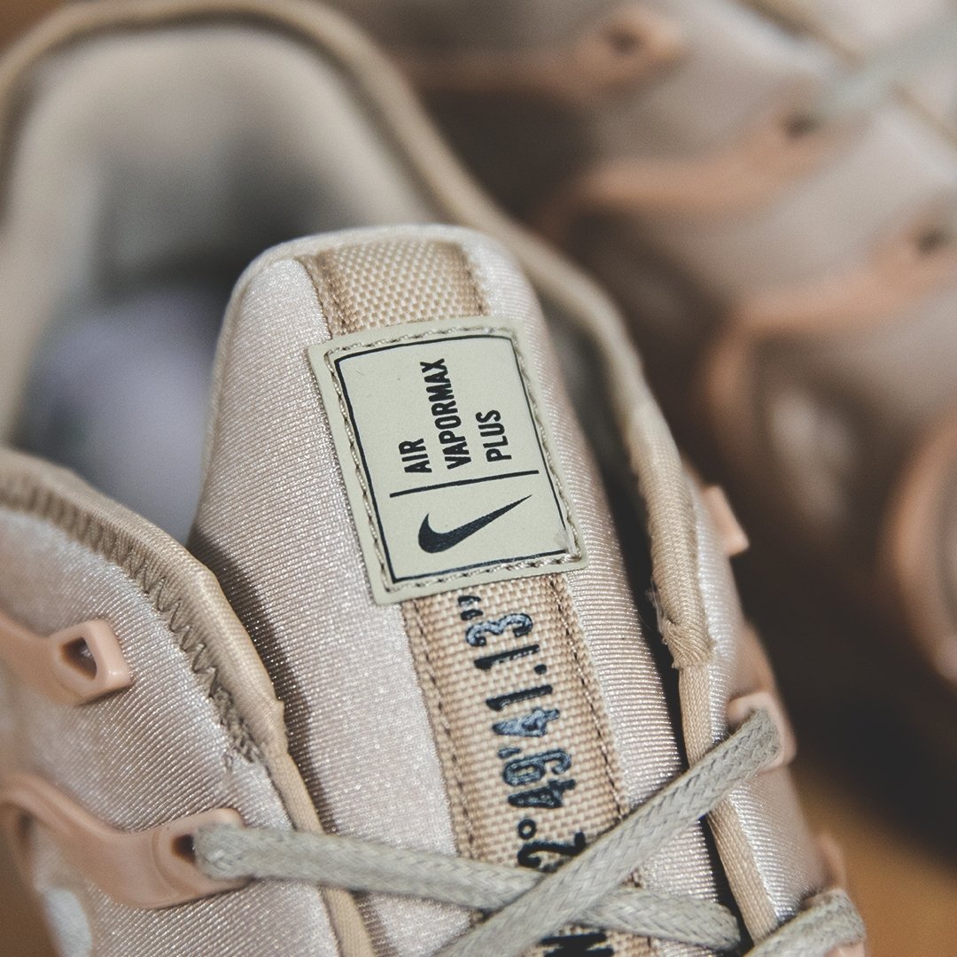 vapormax plus string desert