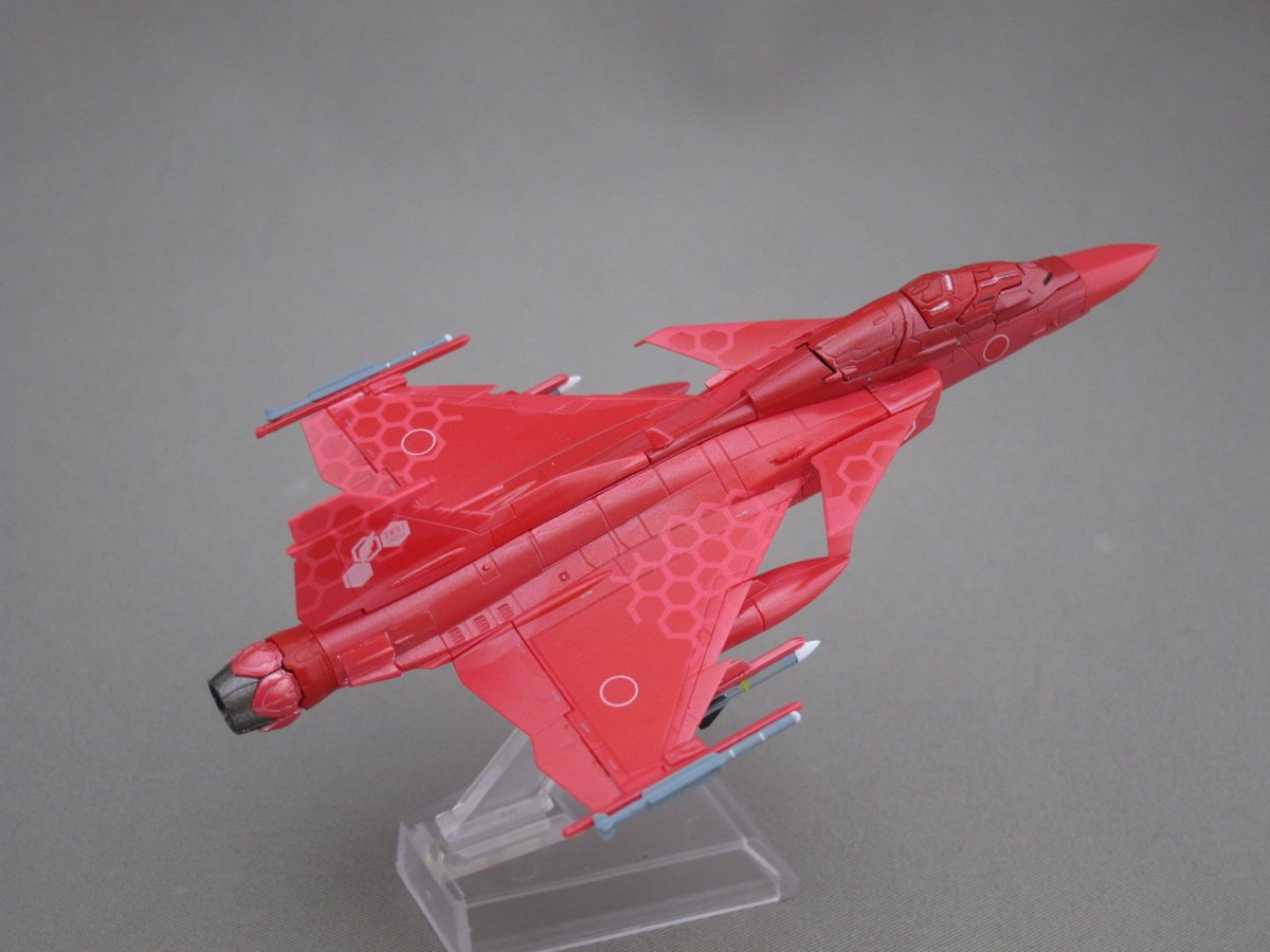 ガーリーエアフォースより、1/144のJAS39D-ANMグリペン、週末