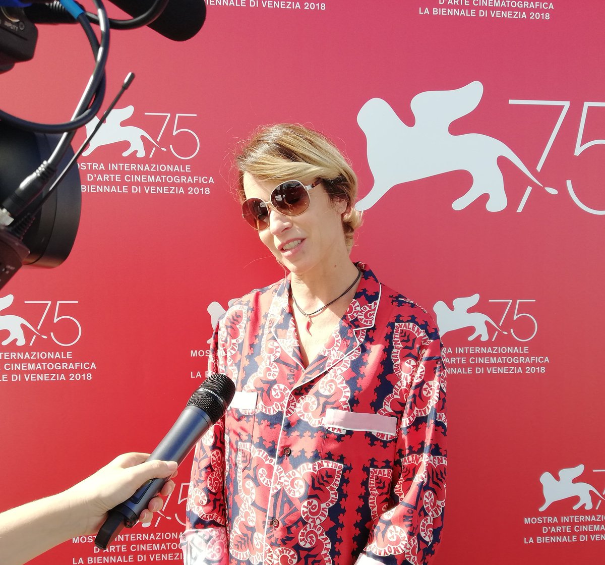 "Sono veramente contentissima di ricevere un premio dal pubblico italiano, con una bellissima motivazione. Il cinema internazionale mi ha accolta, ma le mie radici sono in Italia", Stefania Rocca, #PremioKinéo2018 Best Movie Talento Italiano dell'anno #venezia75