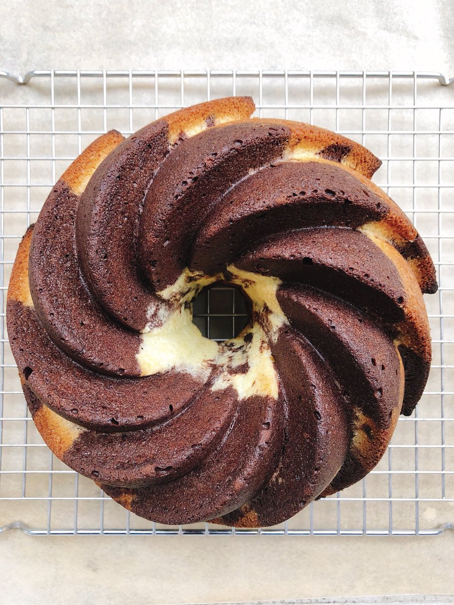 Lieblingskuchen in der Mache! ❤️🍫 Das Rezept für meinen allerliebsten Marmorkuchen findet Ihr im Blog: gluten-frei.net/2016/02/rezept… #glutenfrei #rezept #yummyfood