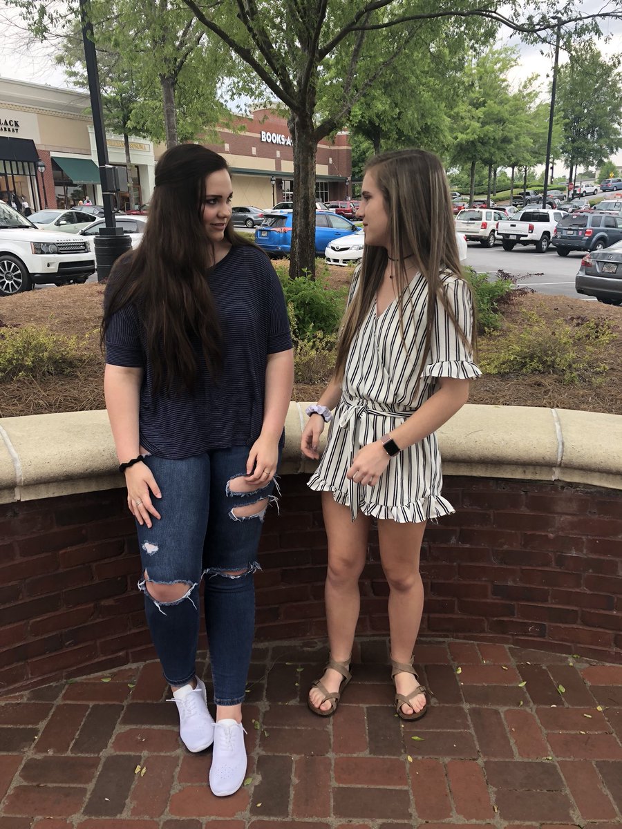madeline_122's tweet photo. happy birthday alex, i love ur crazy self so much!! 💓 https://t.co/ZqNnz5XYTH