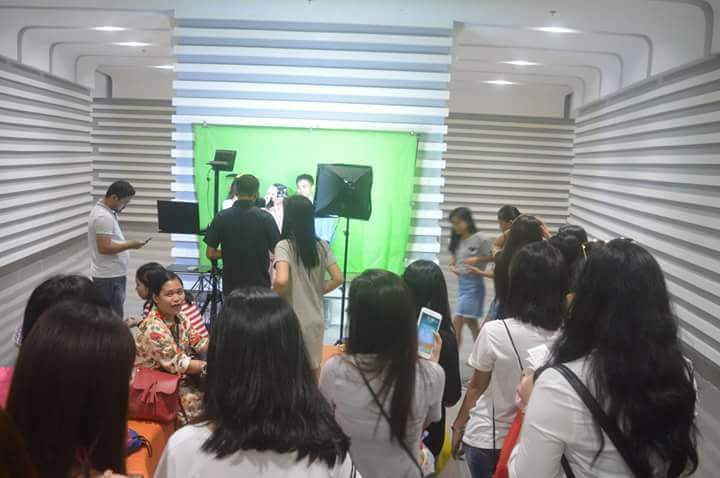 KaDsCebu's tweet photo. THANK YOU EVERYONE!!! π
#KaDsCebuBlockscreening
#TheHowsOfUsUnliThankYou https://t.co/eLCvJI3xEt